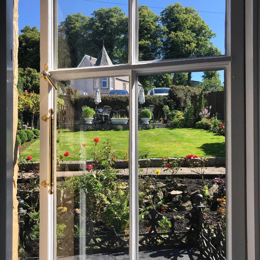 Leven House Bed And Breakfast Crieff Esterno foto
